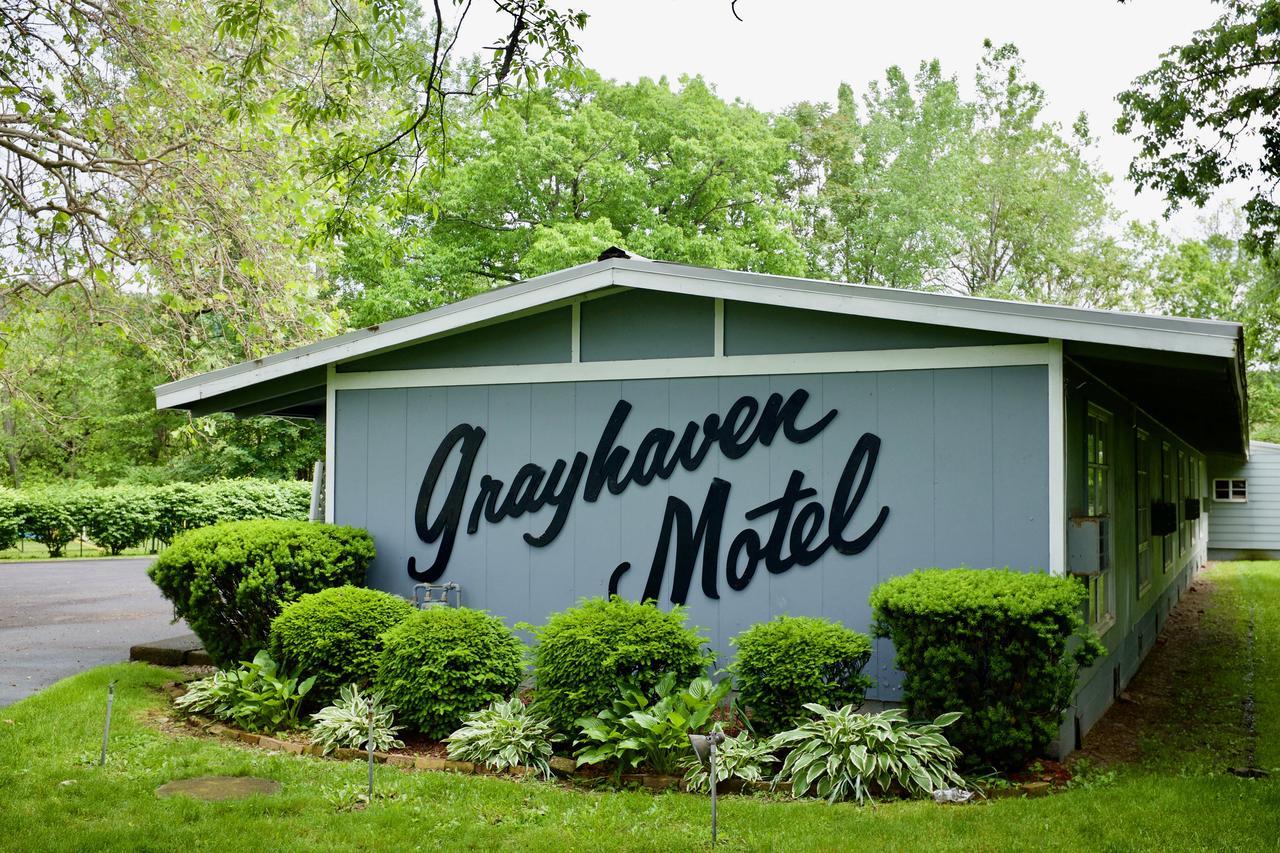 The Grayhaven Motel Ithaca Exterior photo